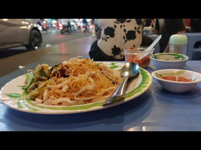 Street Food, Saigon, Vietnam