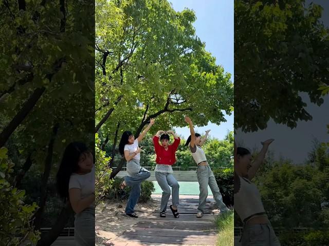식후 댄스로 이 계절을 즐겨보자구요#다이어트 #식단관리 #살빼는법 #유지어터 #홈트레이닝 #스텝퍼 #홈트 #30kg감량 #스텝퍼다이어트 #HomeWorkout #Stepper
