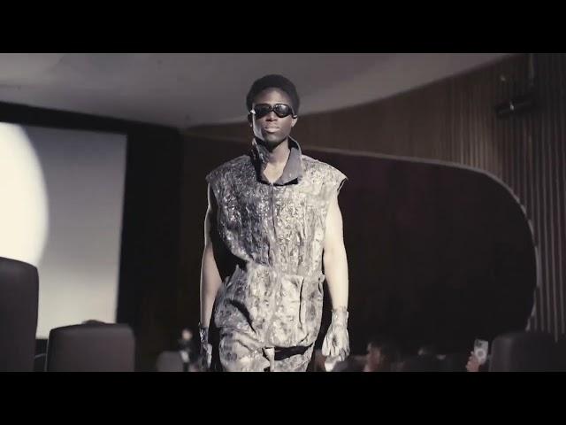 LOOK 7, KW38 RUNWAY