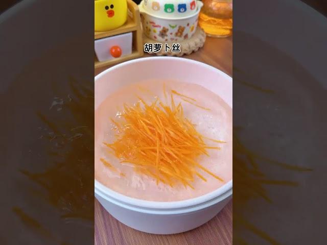 小朋友都喜欢吃汉堡我就经常给他安排这个蔬菜汉堡肉蛋菜都有了简单营养又好吃#宝宝爱吃 #手指食物 #早餐吃什么 #汉堡