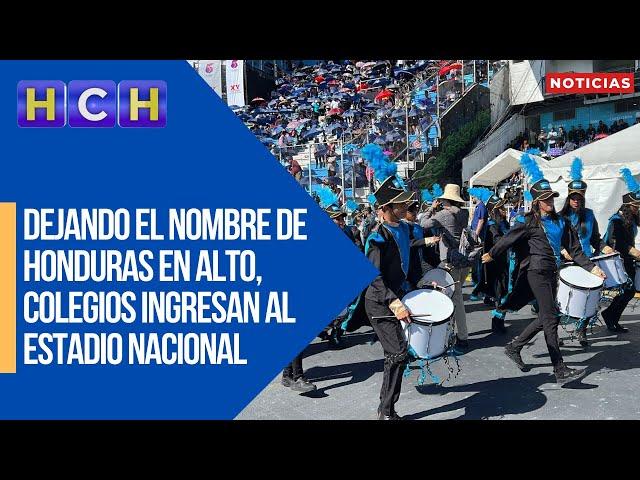 Dejando el nombre de Honduras en alto, colegios ingresan al Estadio Nacional por desfiles patrios