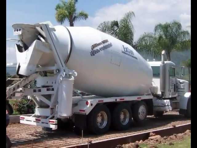 Camion Revolvedor para Concreto con Capacidad de 12 mts.avi