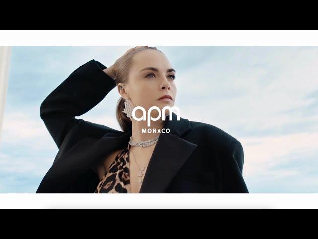 Cara Delevingne x Collection Météorites | APM Monaco