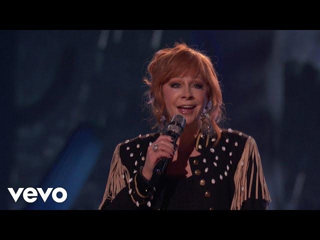 Reba McEntire - I Can't (Live From NBC The Voice)