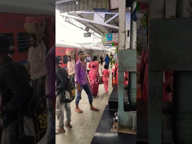 kolkata jammutavi express #indianrailways #train #railway #railwaycontent #travel