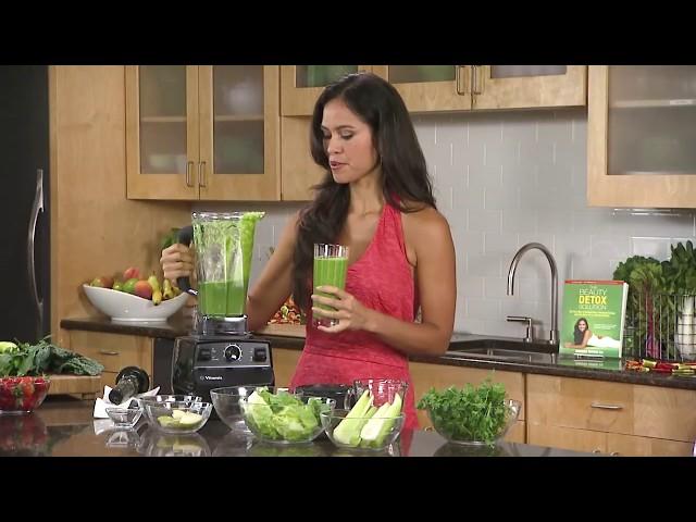 Glowing Green Smoothie - The Beauty Detox by Kimberly Snyder