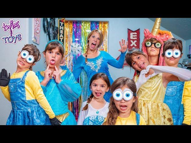 Frozen Elsa Gives Kate & Lilly a Magic Fashion Show with a Dance Party!