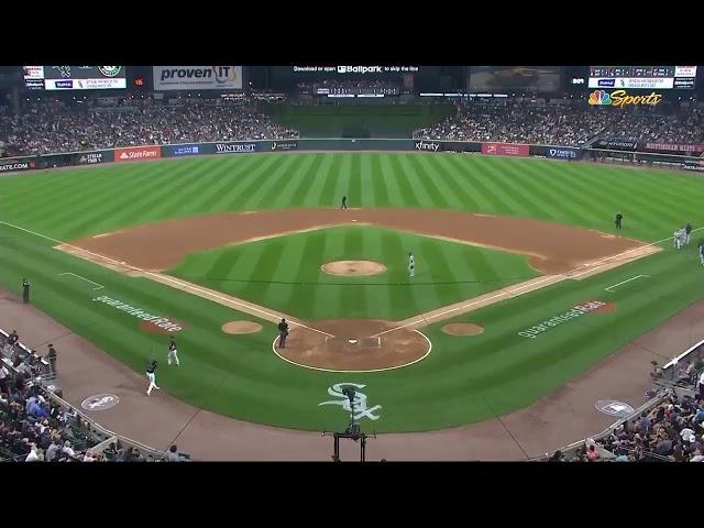 Lance Lynn gets ejected after throwing his belt during  foreign substance check