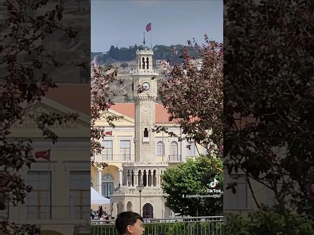 Egenin İncisi İzmir'in Saat Kulesi Meydanı ve Konak Sahili #travel #balık #izmir #izmirsahil #konak