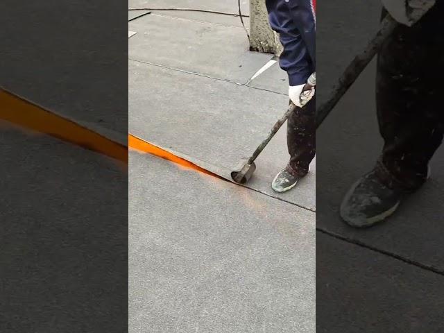 屋面防水施工，好的工艺和工具可以提高工作效率#shorts