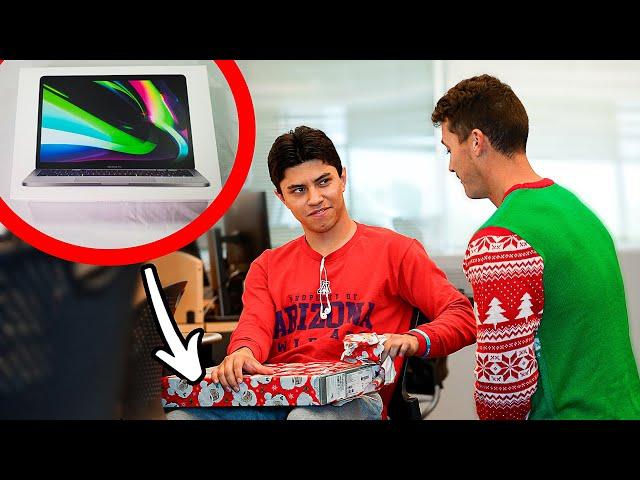 Giving Strangers EXPENSIVE Christmas Gifts!!