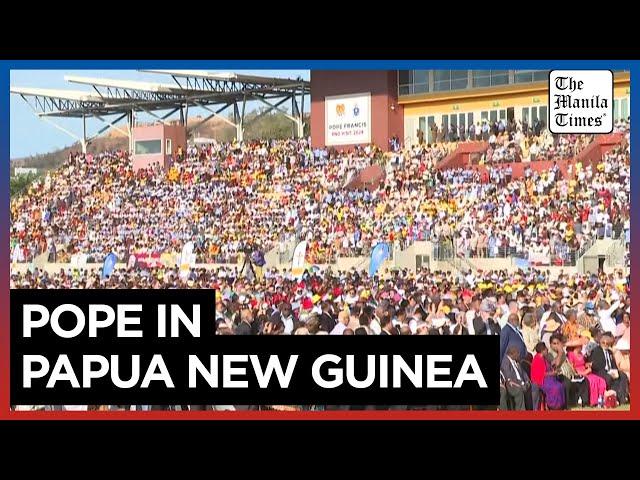 Pope Francis holds mass before 35,000 people in Papua New Guinea