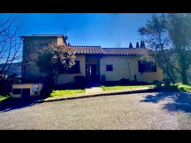 CD1032 Marsciano-San Venanzo: spacious country villa with gorgeous views