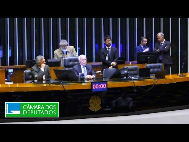 Plenário aprova regulamentação da clonagem animal e política de atenção à endometriose - 16/10/24