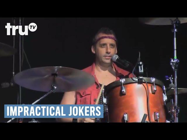 Impractical Jokers - Awful Band Tanks At Packed Concert