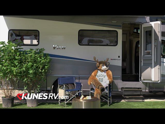 Bango loves his new motorhome from Kunes RV!