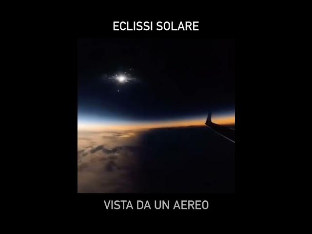 ECLISSI SOLARE VISTA DA UN AEREO #eclissi #solare #aereo