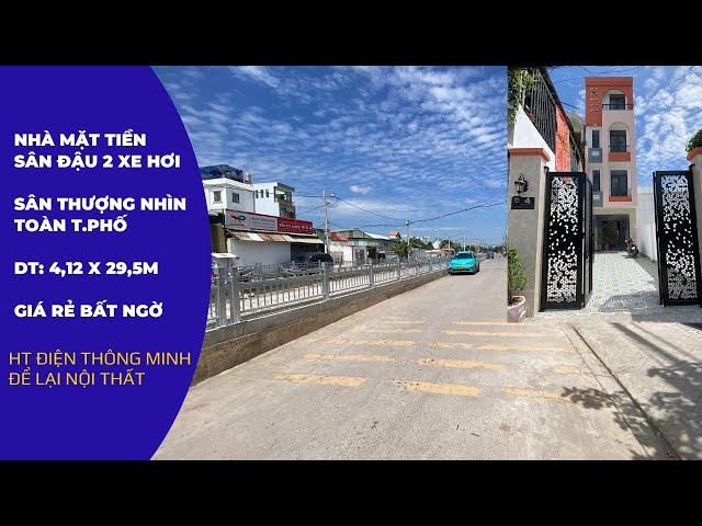 Rất tiếc khi phải bán căn nhà mặt tiền đầy tâm huyết với cái sân đậu được 2 chiếc xe hơi.