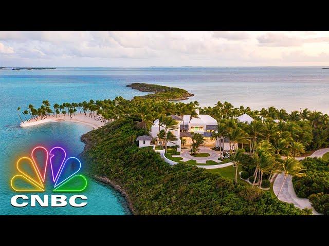 FAITH HILL & TIM MCGRAW’S $35M PRIVATE ISLAND | Secret Lives Of The Super Rich