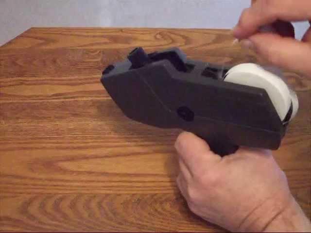 How to load a Monarch 1110 Price Gun