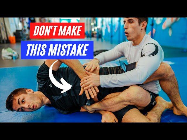 Learn From Blue Belt Mistakes | BJJ Rolling Commentary