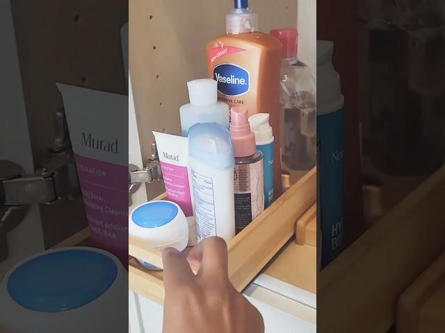 Organizing My Bathroom Cabinet Pt. 1! Links to products in desc box!