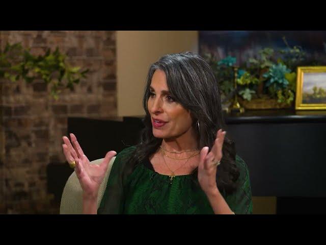 Lisa Bevere: The Future Is Female (LIFE Today)