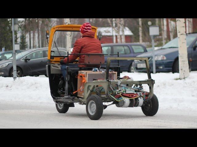 First test drive outdoors, electric auto rickshaw