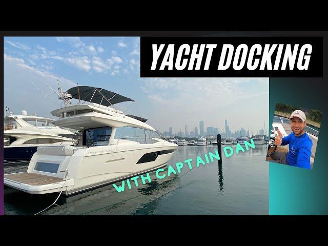 Yacht Docking & Undocking - 52' Yacht