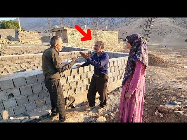 Family conflict on the ground!  Umm al-Banin's uncle prevented the construction of the house