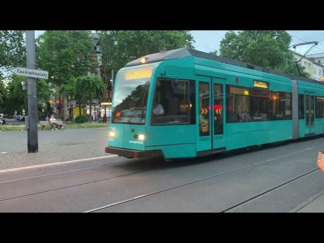 [VGF] R-Wagen auf der Linie 15 in Frankfurt(Main)Süd