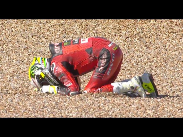 2024 WorldSBK Magny Cours Round - SUPERPOLE RACE Highlights: Alvaro Bautista fall in troubles