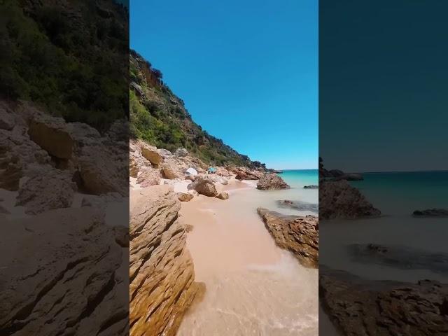 Uma das praias MAIS lindas de Portugal! Sabe qual é? Em breve, um vídeo completo no canal! 