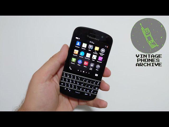 BlackBerry Q10 Mobile phone menu browse, ringtones, games, wallpapers