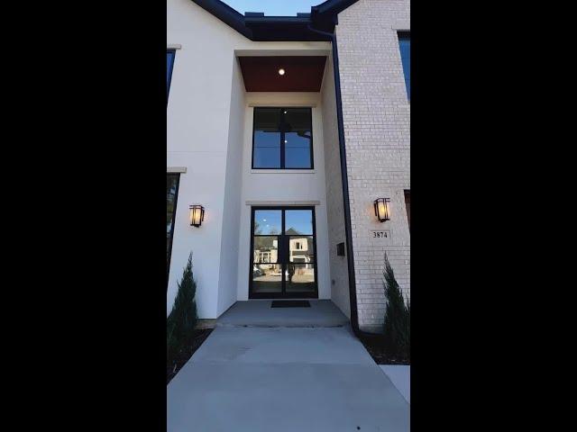 Can’t find a better home just 10 minutes from Uptown Dallas 