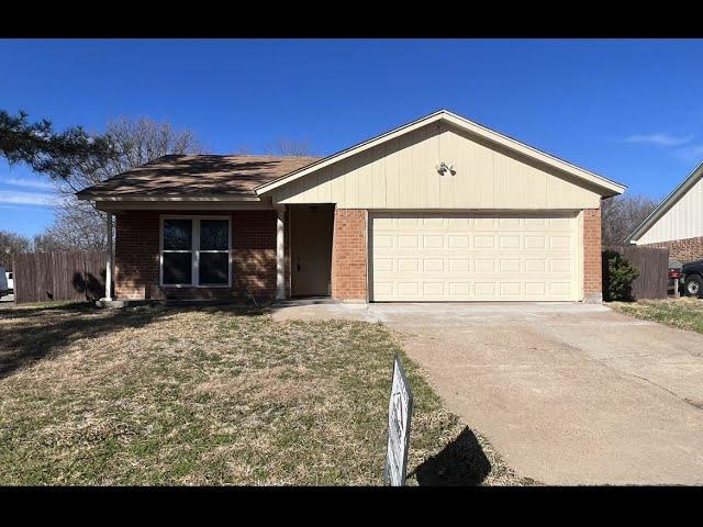 Houses for Rent in Fort Worth TX 3BR/2BA by Property Management Companies in Fort Worth