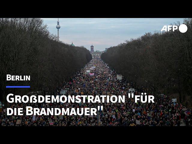 Großdemonstration "für die Brandmauer" in Berlin | AFP