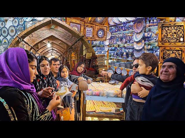 Traditional Teahouse and Bazaar in Isfahan: The second day of the grandma's family trip