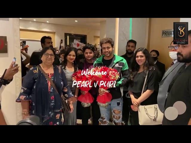 This is how our team members of @skfashionsstudio welcome @pearlvpuri in Delhi Photoshoot Event