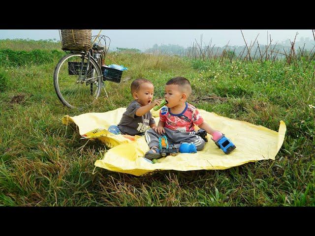 single mom - picking cucumbers to sell at the market / buying bicycle cushions for two children