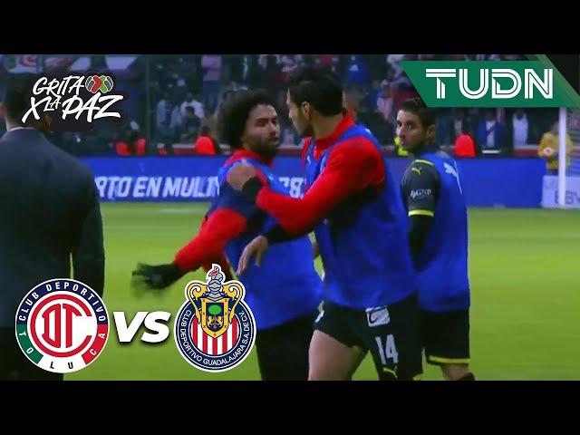 ¡TODO MAL! Briseño agrede a su propio compañero | Toluca vs Chivas | Grita México C22 - J13 | TUD