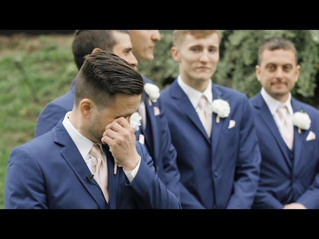 Grooms Can't Stop Crying Seeing Their Brides!