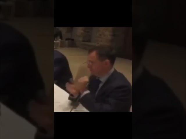 ТОТ САМЫЙ ЖЕСТ МЕДИНСКОГО Переговоры в СТАМБУЛЕ