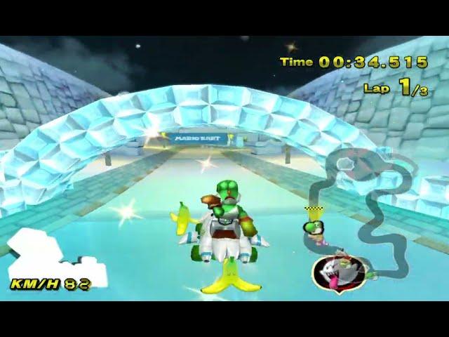 Mario Kart Wii Deluxe - Online race on GCN Sherbet Land (9 players)