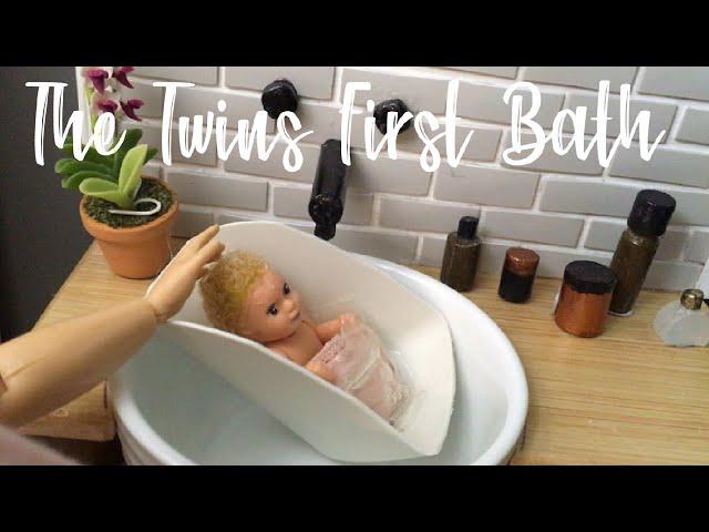 Barbie - The Real Roberts Family Daily Life Ep:12 - Noah & Coco's First Bath! Ken & Barbie family