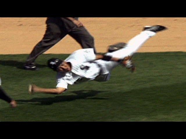Iguchi makes an incredible throw while falling