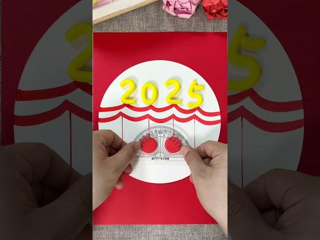 Simple and beautiful New Year's Day crafts, try it with your children. Parent-child crafts, chil