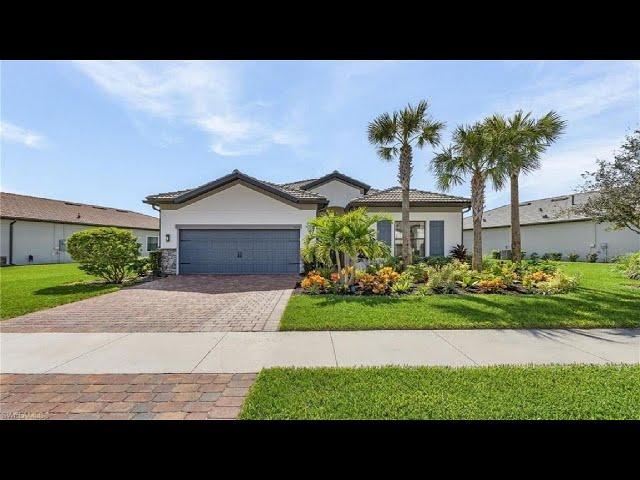 9839 Everglades, NAPLES, FL Presented by Lynette Fabrizio.