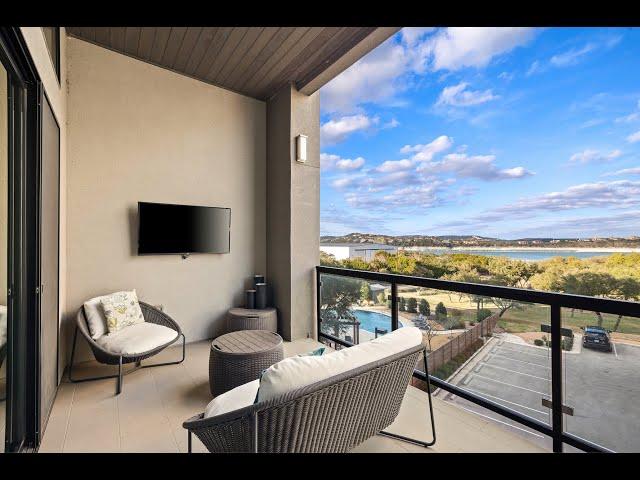 Luxury living in Austin on Lake Travis. ️ Lake views! ️ ATX #austin #austinrealestate #laketravis