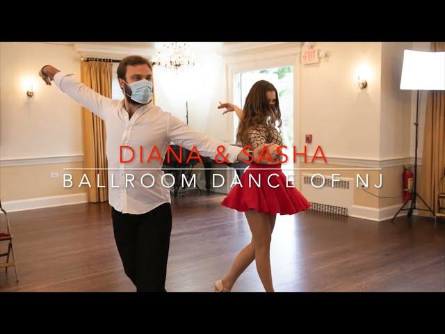 Dance for Santa - Diana & Sasha